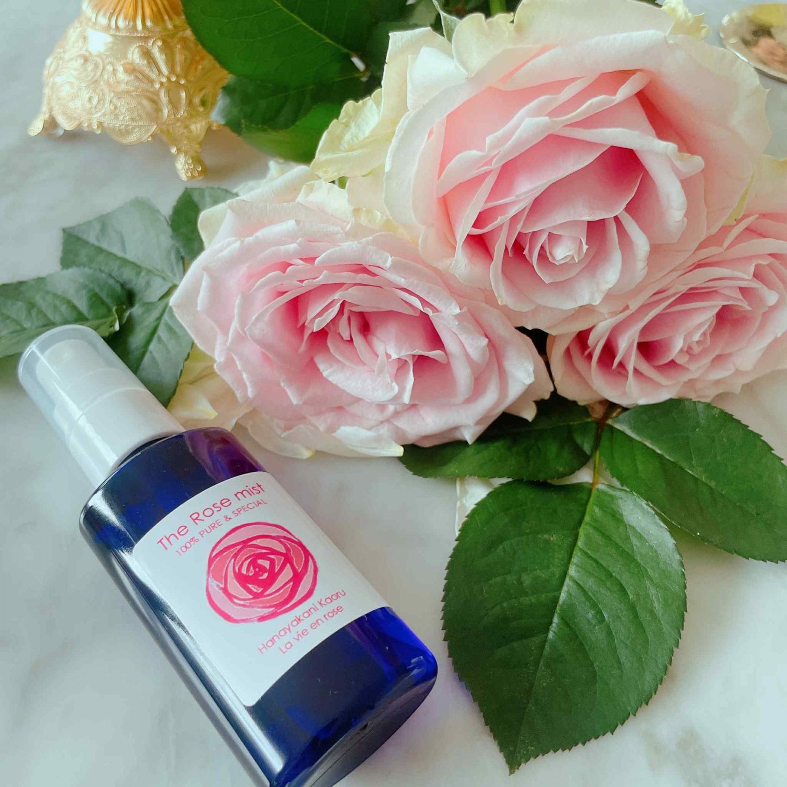 華やかに香るダマスクローズミスト100%ピュアローズ水