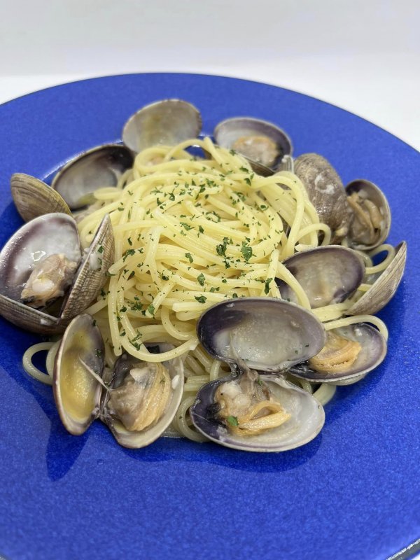 冷凍パスタ　北海道厚岸産アサリのボンゴレビアンコ　スパゲッティ　１人前