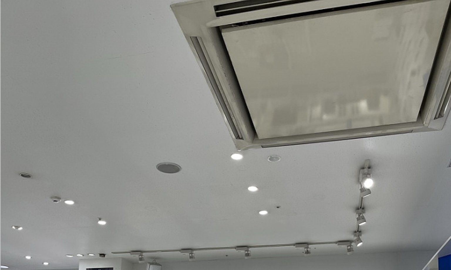 M　店舗様　LED照明器具取替工事　【3台】