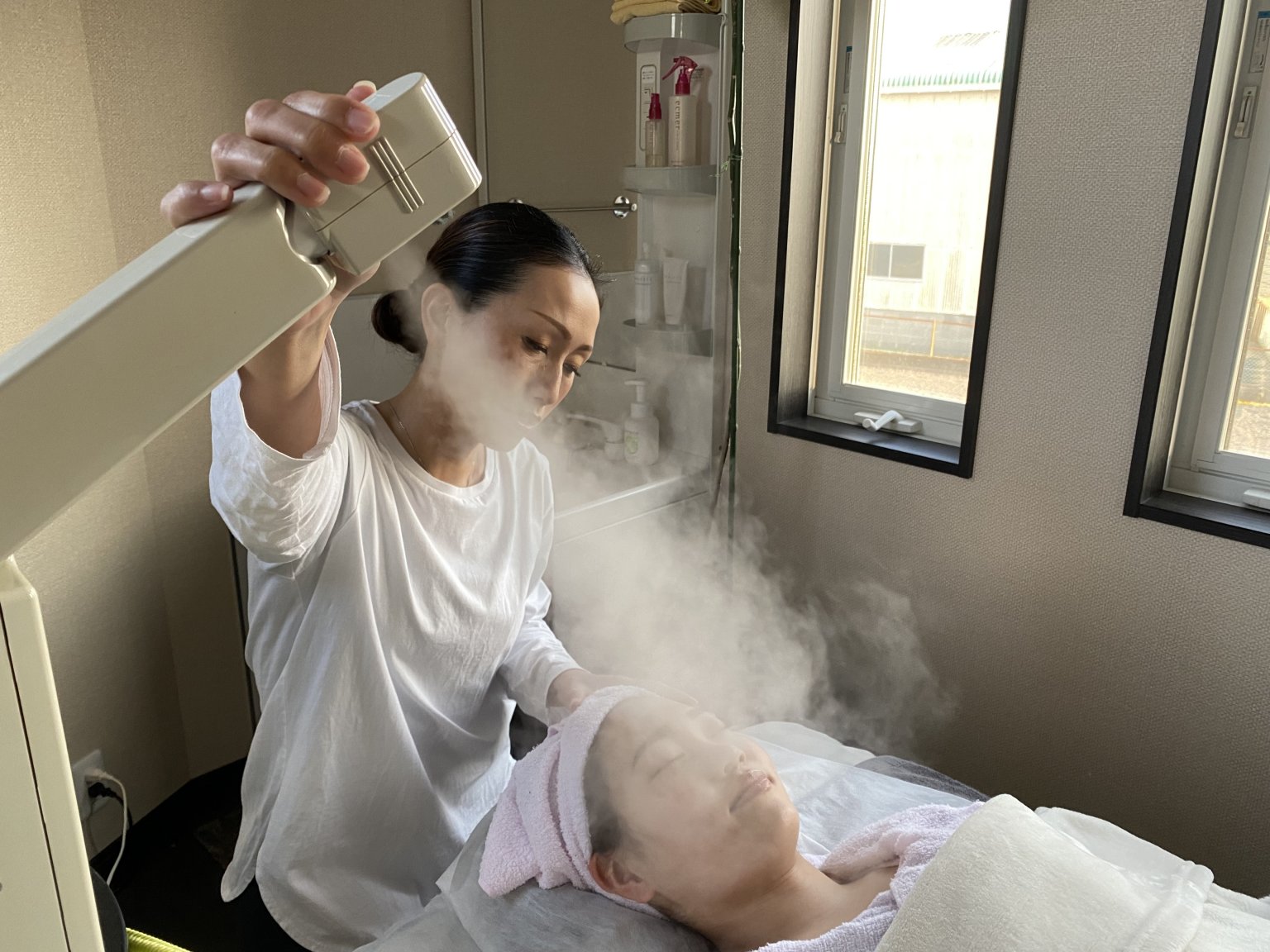 　驚愕！嘘みたい！翌日スッキリ若返る　魔法みたいに顔が美しく整う60分　　小顔骨格美顔セラピー　和歌山/田辺/上富田