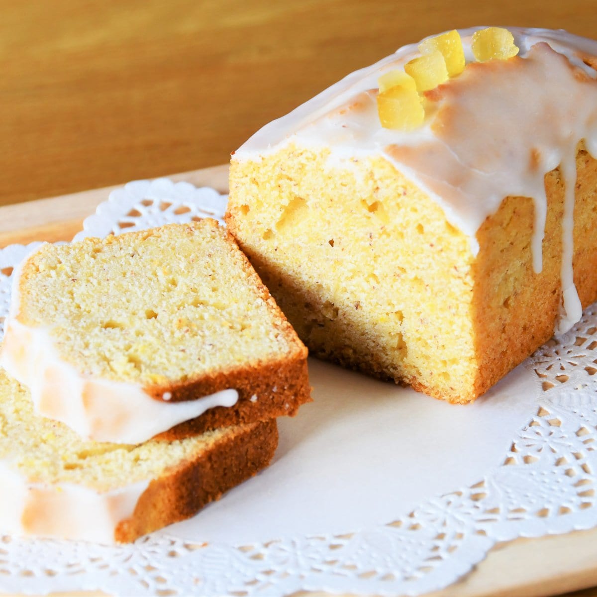レモンシトロンパウンドケーキ　北海道産発酵バターと、レモン1個分の果汁・すりおろした皮をたっぷり使用【冷凍全国発送】