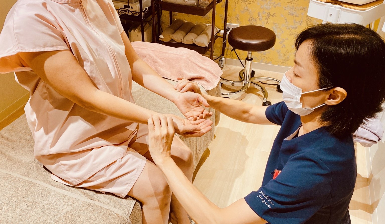 美容鍼＋全身鍼灸45分