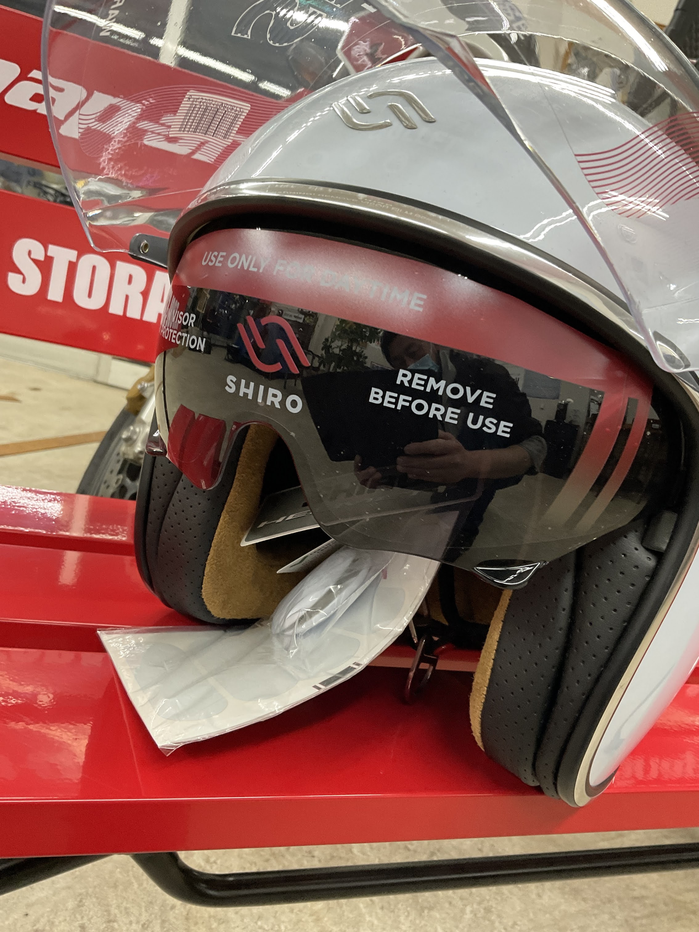 SHIROヘルメット ビュレット SH-235