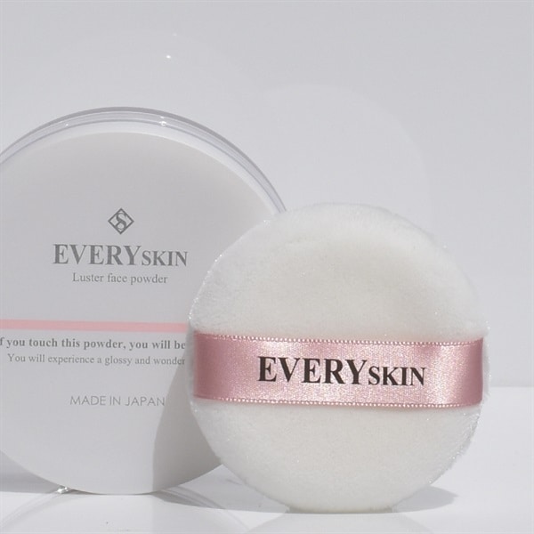 EVERYSKIN ラスターフェイスパウダー (SPF20・PA++ 相当のUVカット効果