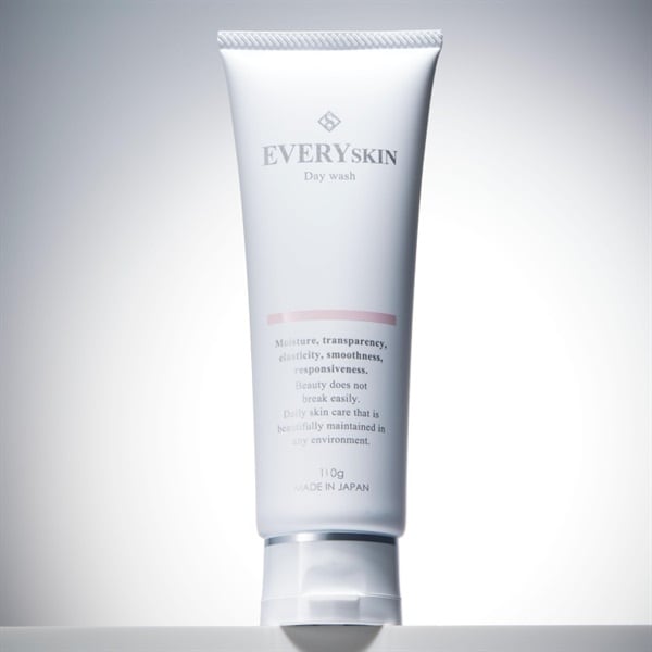 EVERYSKIN デイウォッシュ（洗顔）