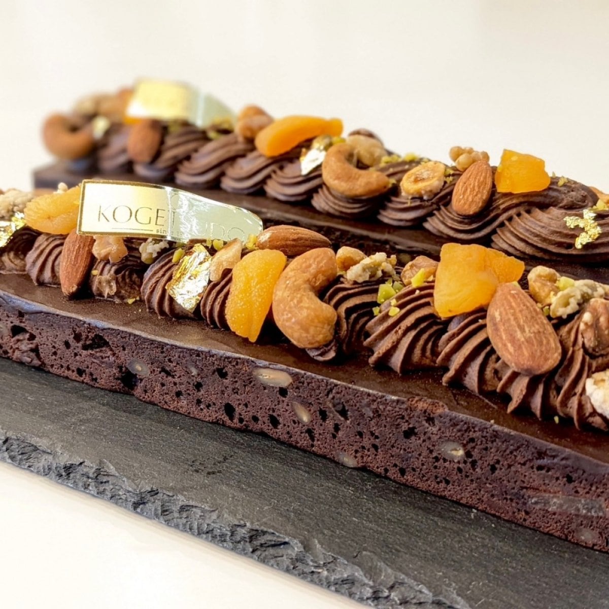 プラリネショコラとしょっぱいナッツ