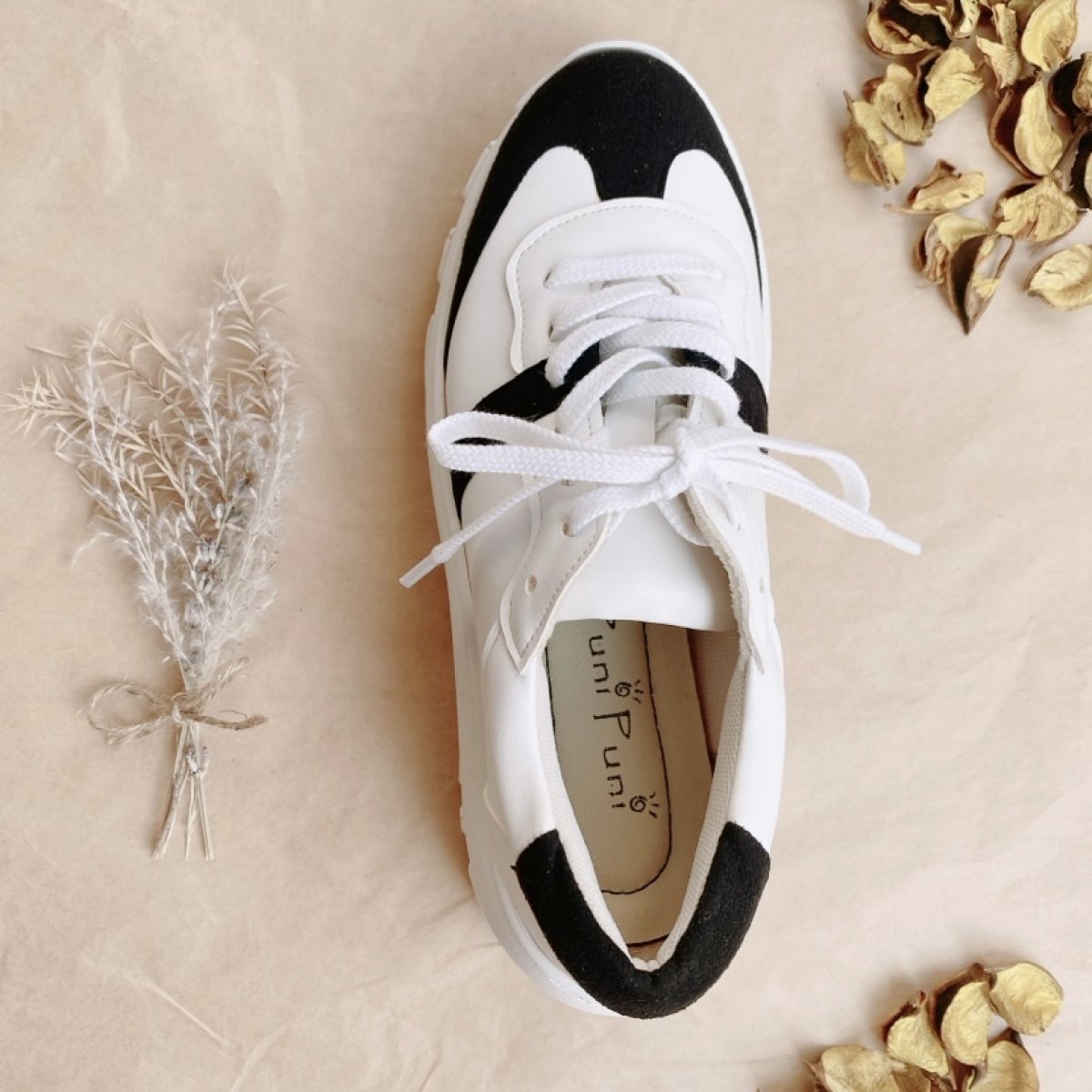 厚底フィット感抜群安定スニーカー・BLACK