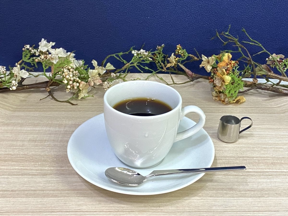 激安必見。日本製。訳あり ホワイトコーヒーカップ(ソーサー付き)