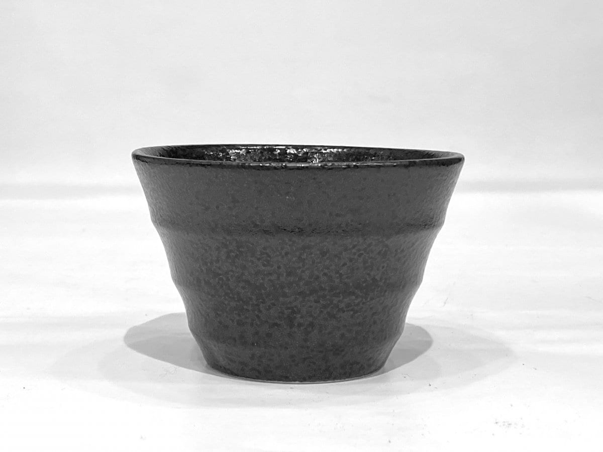 黒い食器　 9cm深ボウル