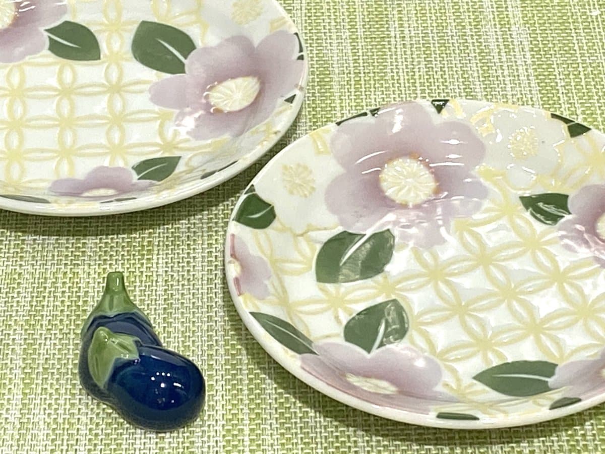 和皿　薄紫七宝椿中皿