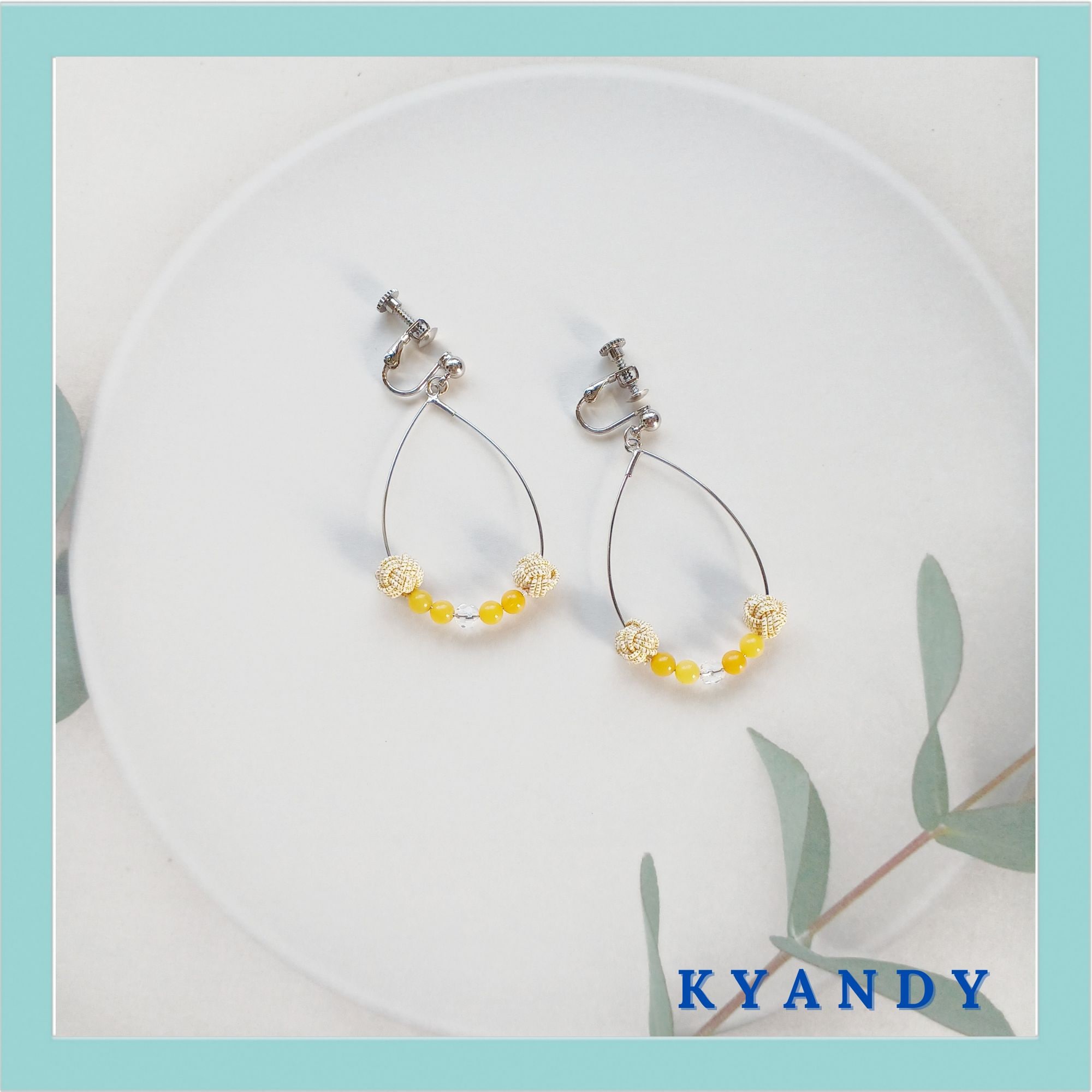 イヤリングしずく型フープ水引玉結びゴールド/琥珀水晶【ピアスに変更