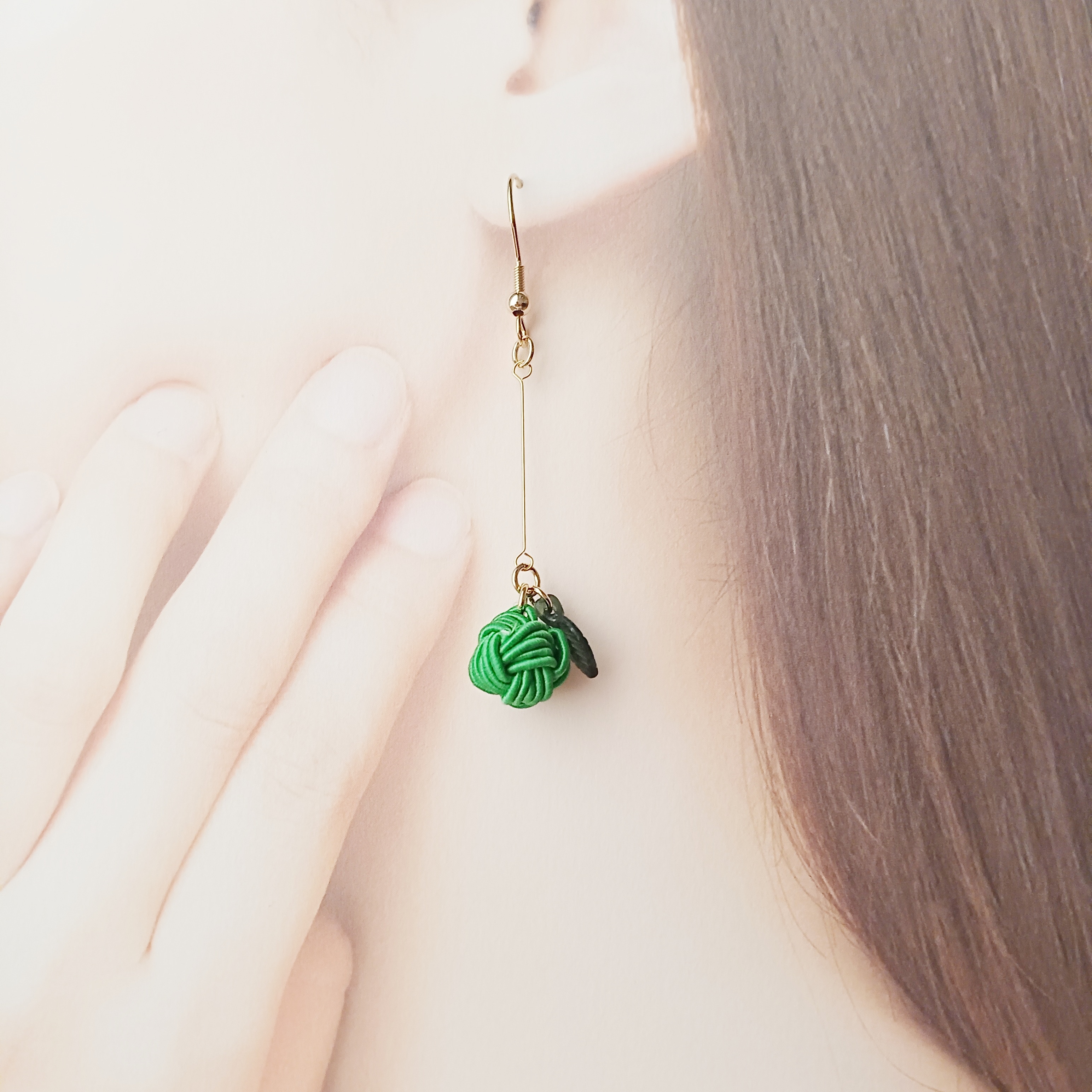 青リンゴピアス/緑/水引アクセサリー/グリーンアップルアクセサリー