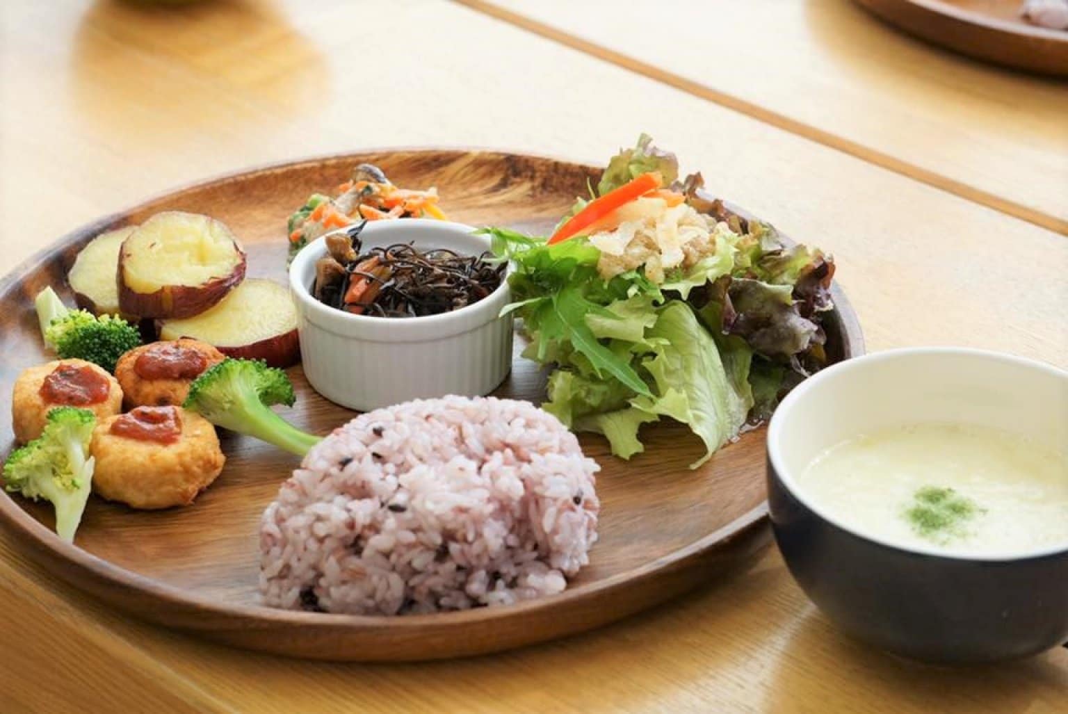 【3/4, 5/13, 7/8(水)10:30～】腸活ランチ付き 願いが叶う絵本de読書会