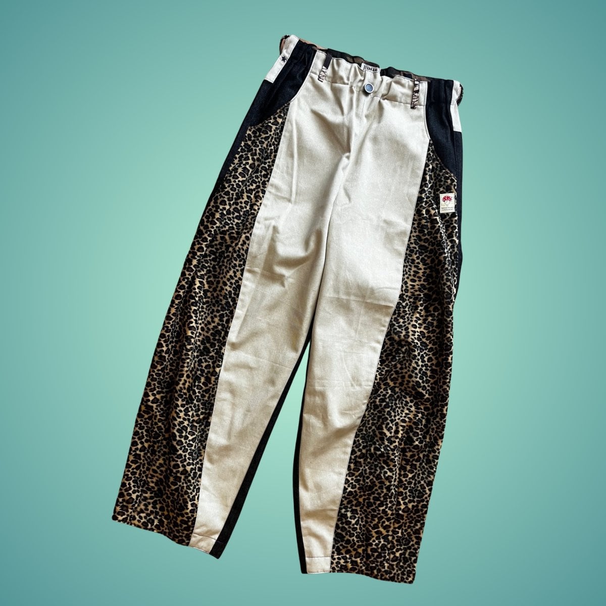 【切り替えワイドパンツ】ヒョウ柄ベルボアとモノクロ配色パンツ　デニム　コーデュロイ　星　刺繍