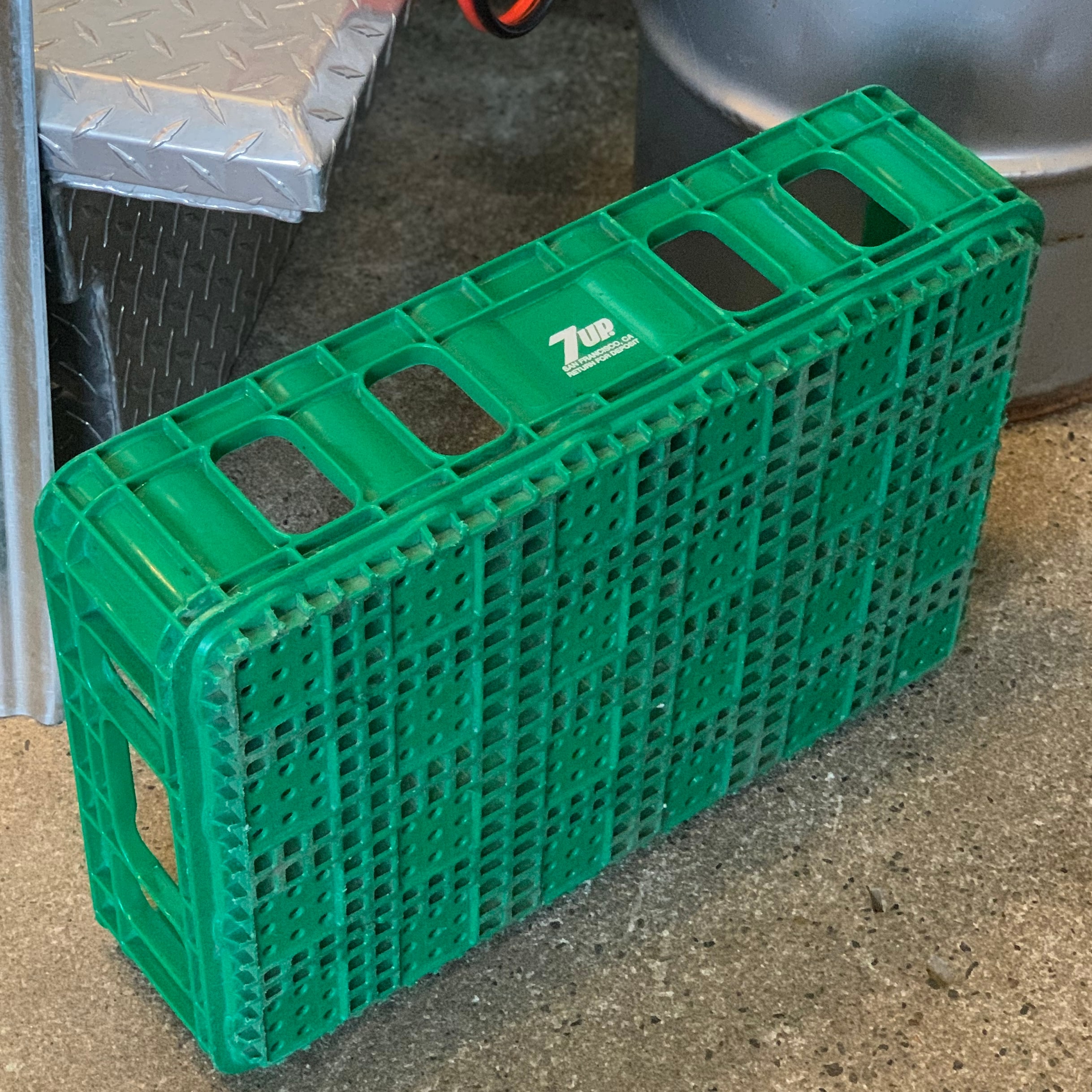 ビンテージ 7UP ボトルケース（レトロデザイン）バラ売り