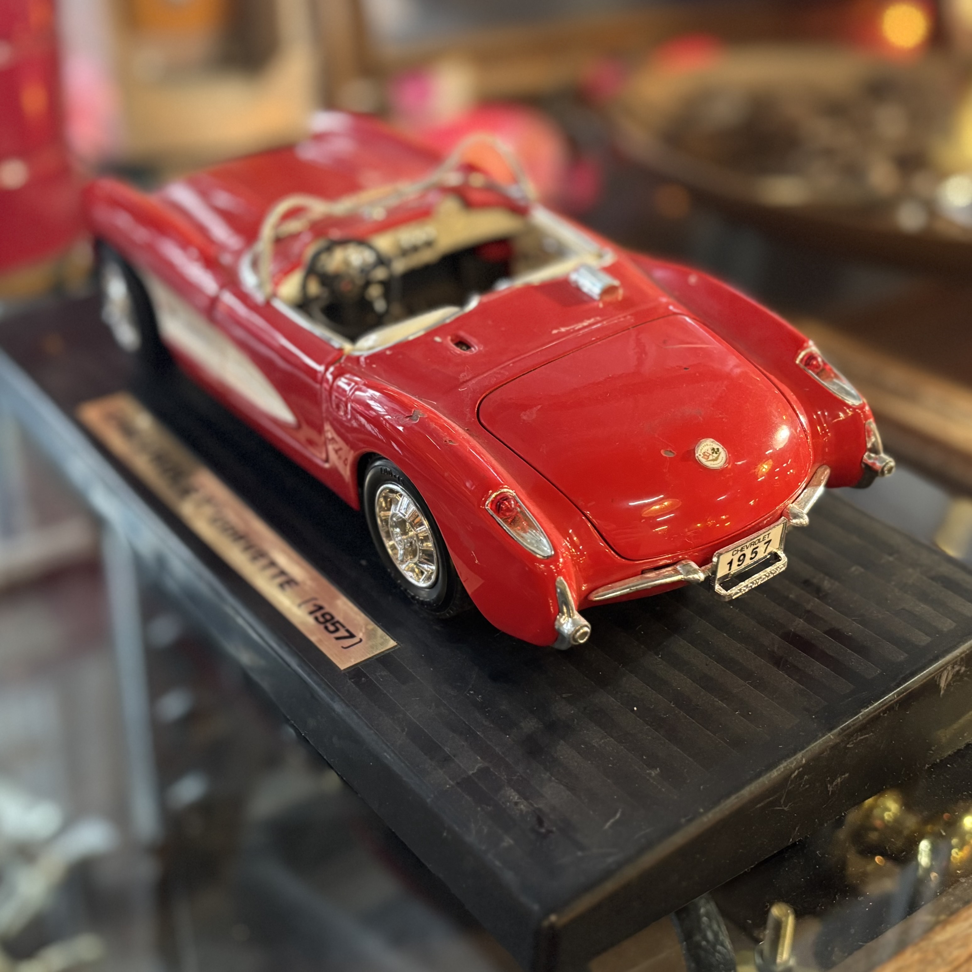 1957年式 シボレー コルベット ミニチュアモデルカー