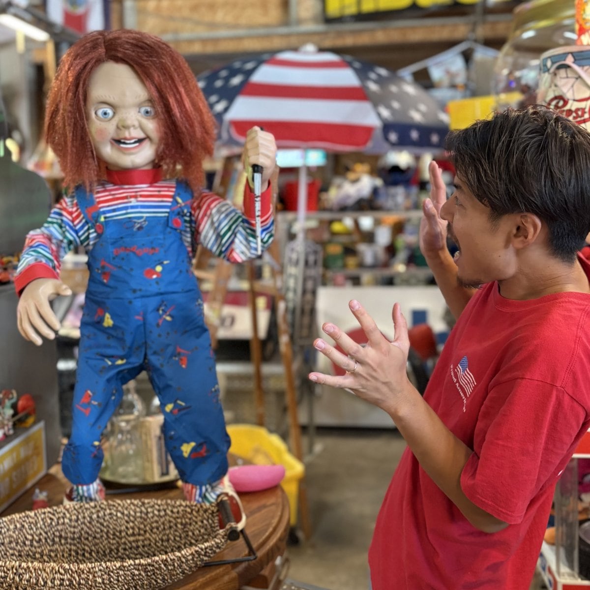 ビッグサイズ！喋って動く チャッキードール