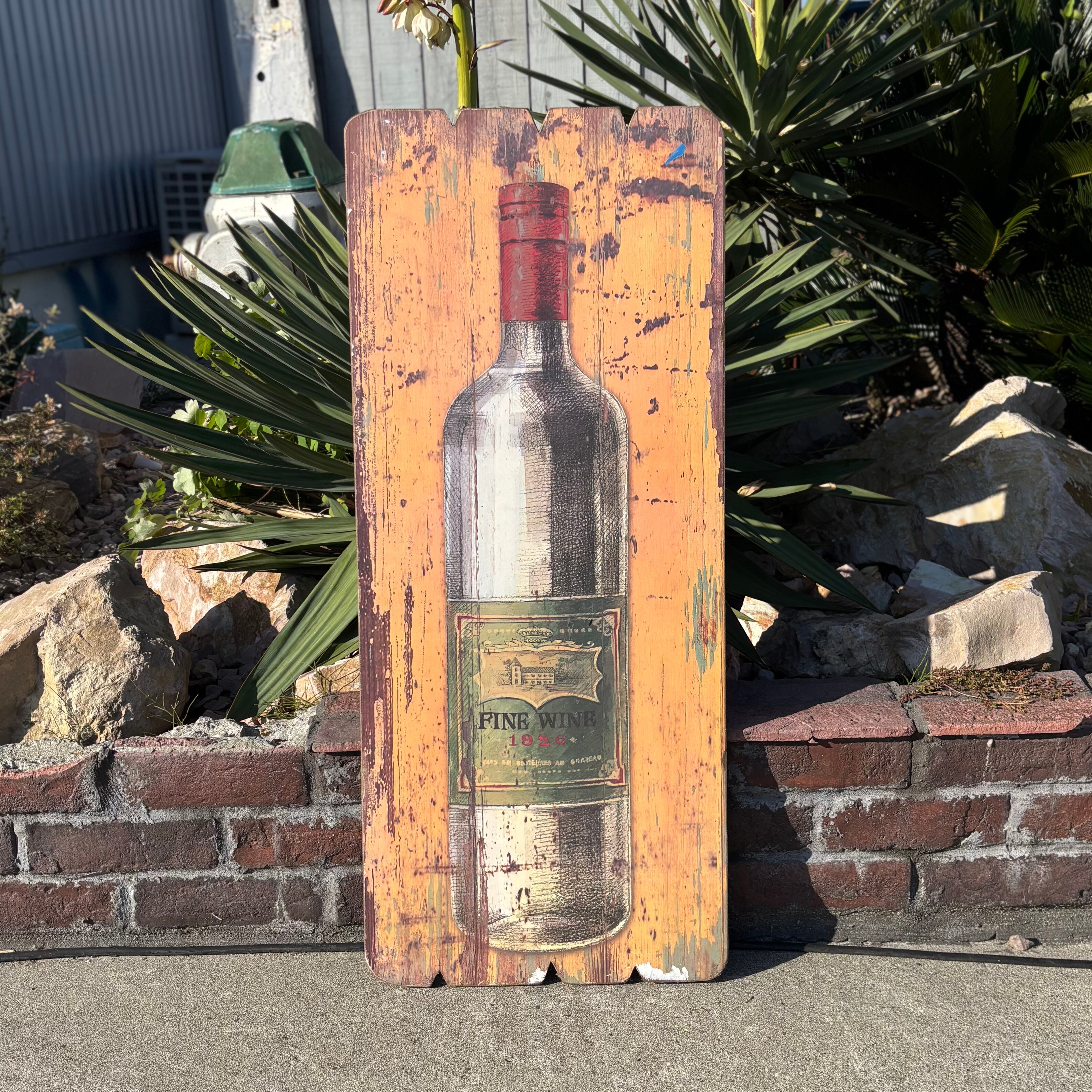 Vintage Style Wooden Wine Bottle Wall Decor