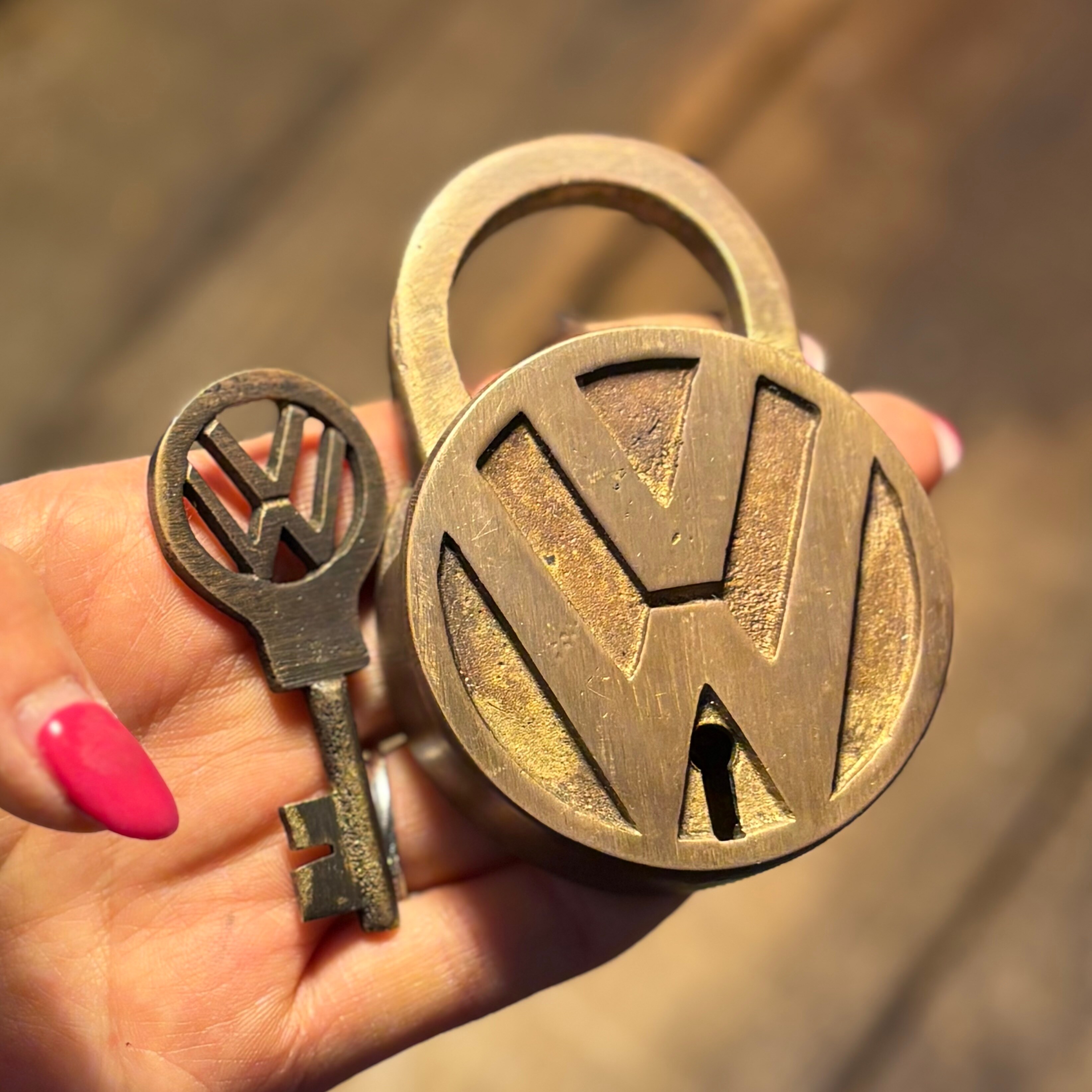 Volkswagen ワーゲンヴィンテージ 南京錠鍵2本 【公式通販】