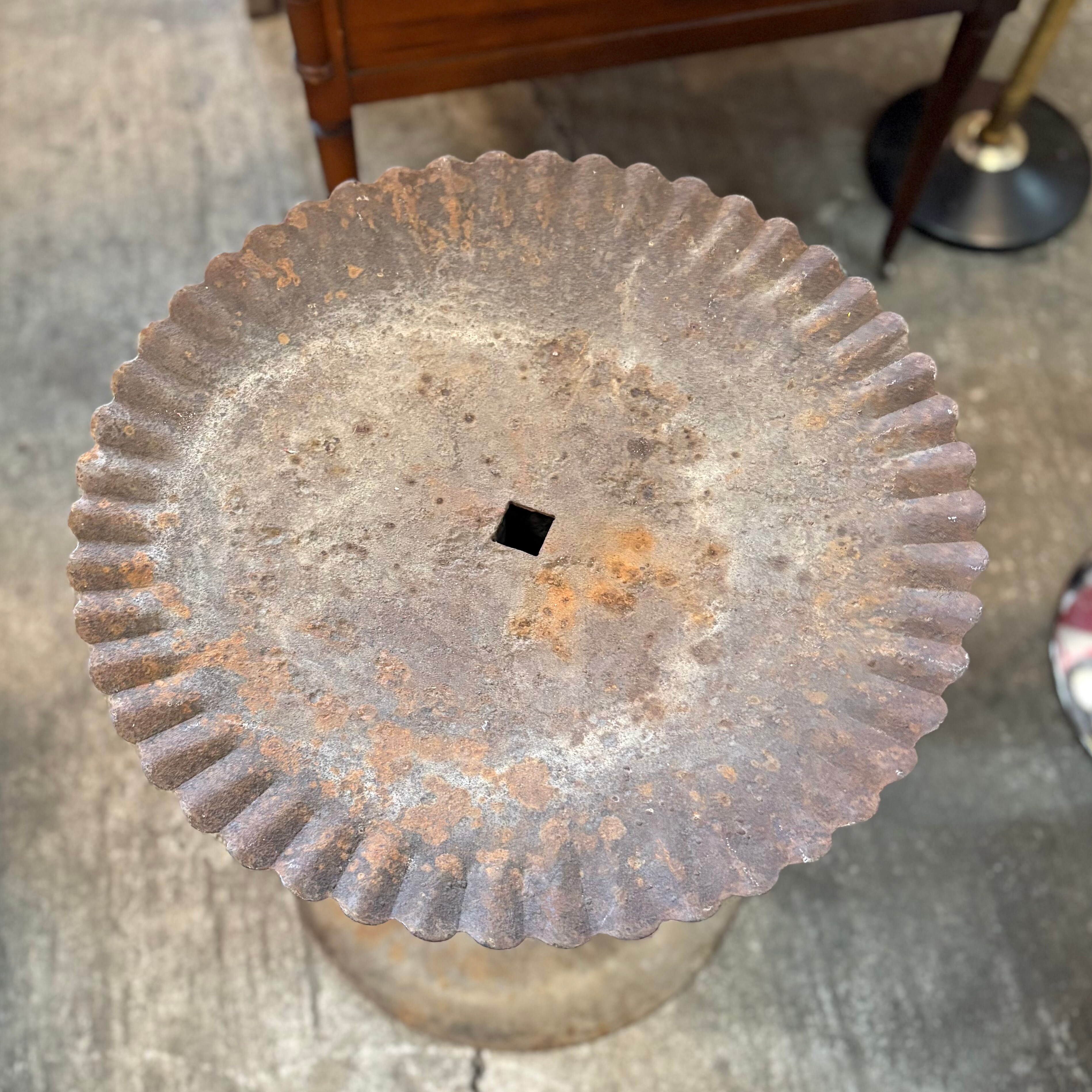 IRON GARDEN STAND 🌻