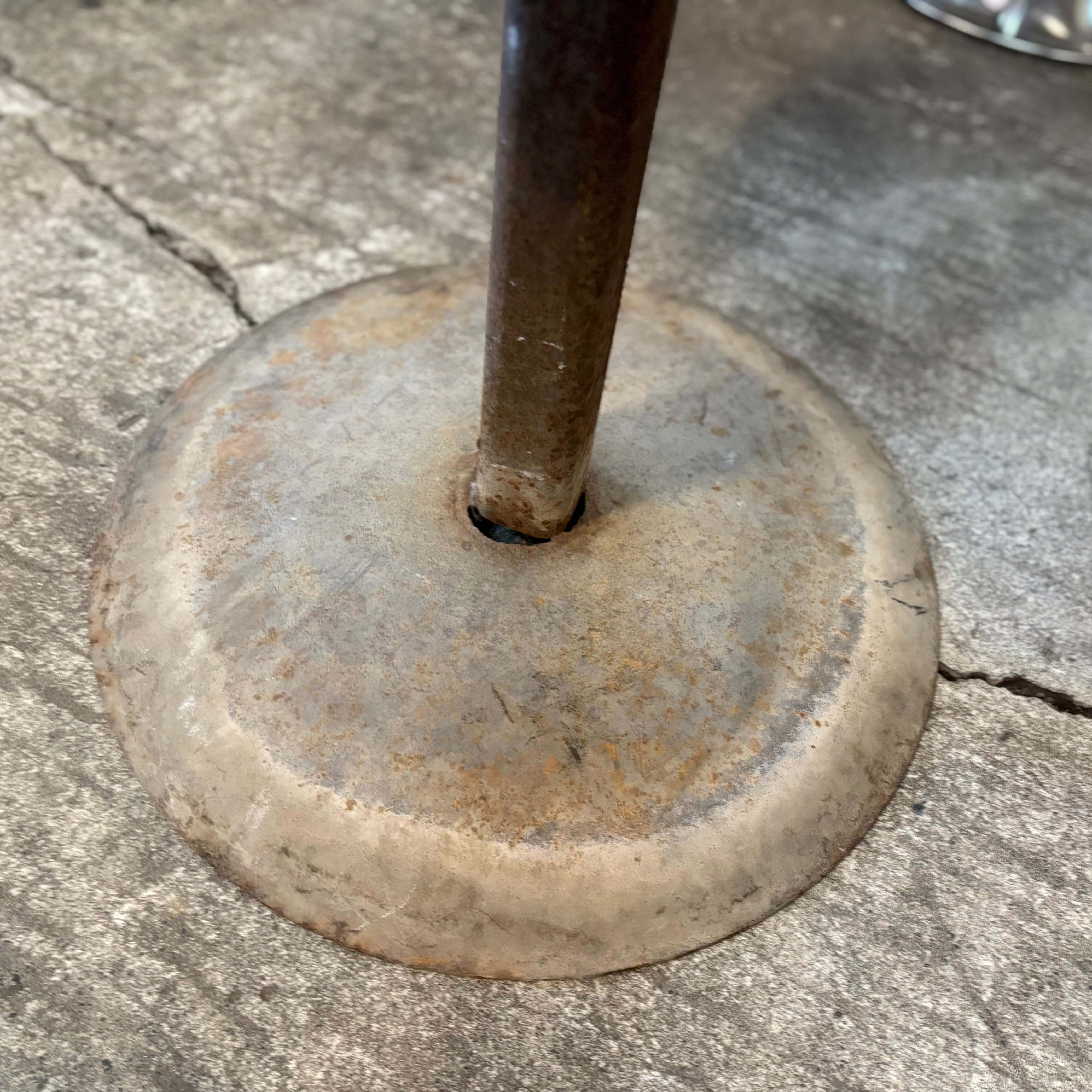 IRON GARDEN STAND 🌻