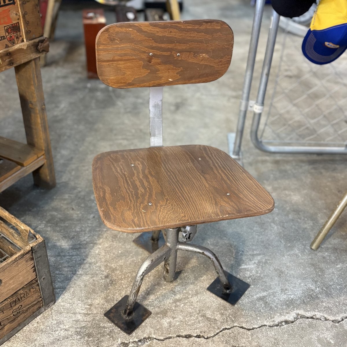 ヴィンテージ☆tin製椅子 INDUSTRIAL Factory CHAIR 🔥