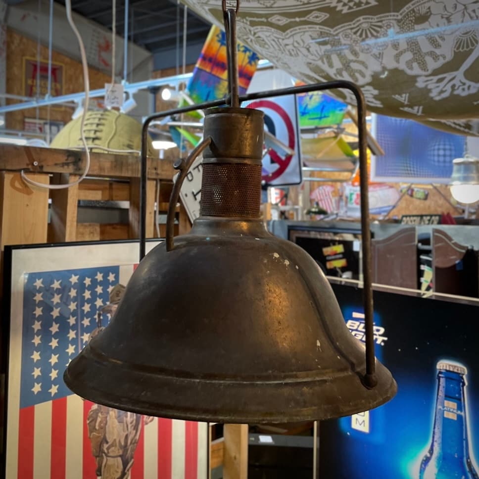 1940s -60s Vintage Industrial Barn Lamp