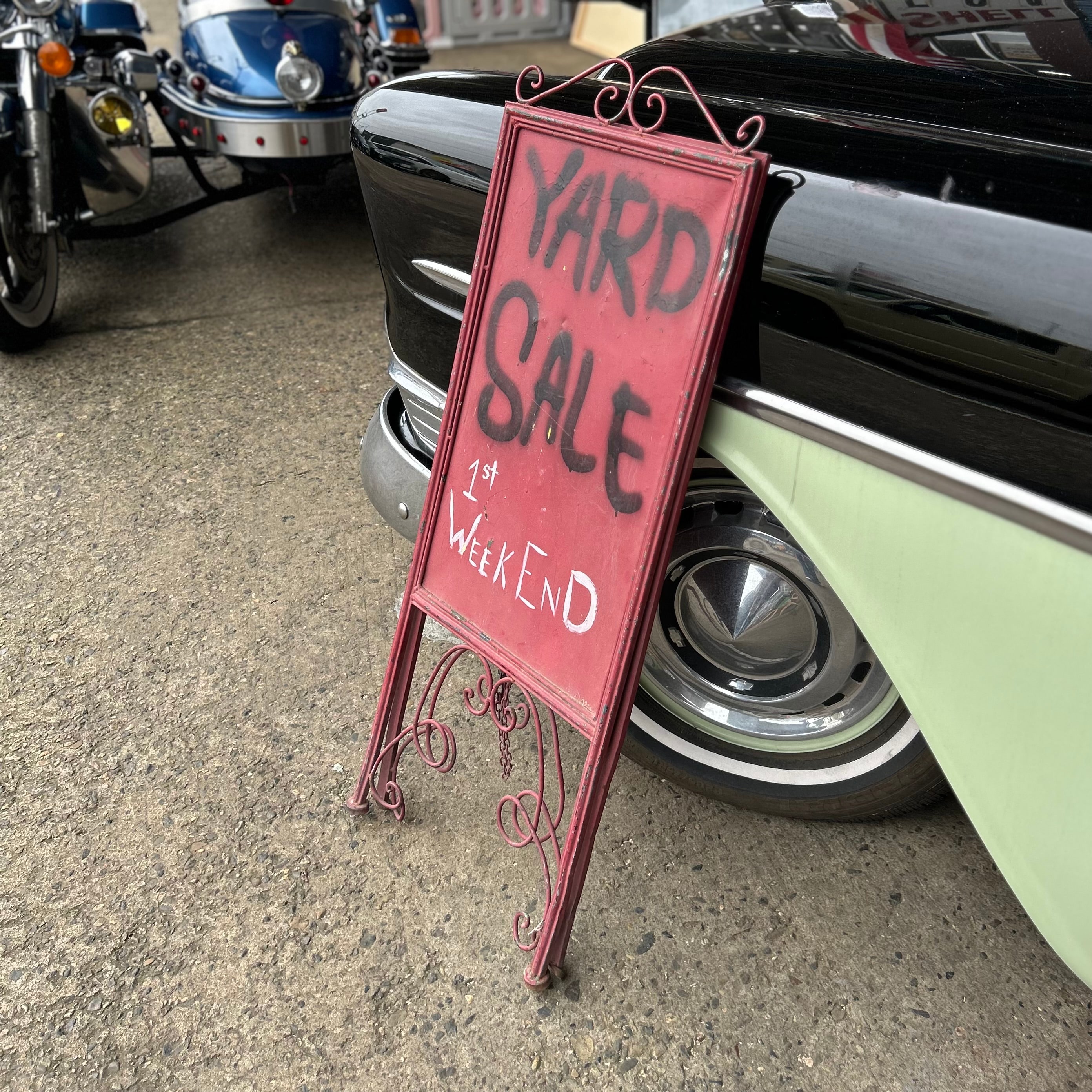 YARD SALE” Vintage Iron Sign Stand 1st Weekend – Retro Garage