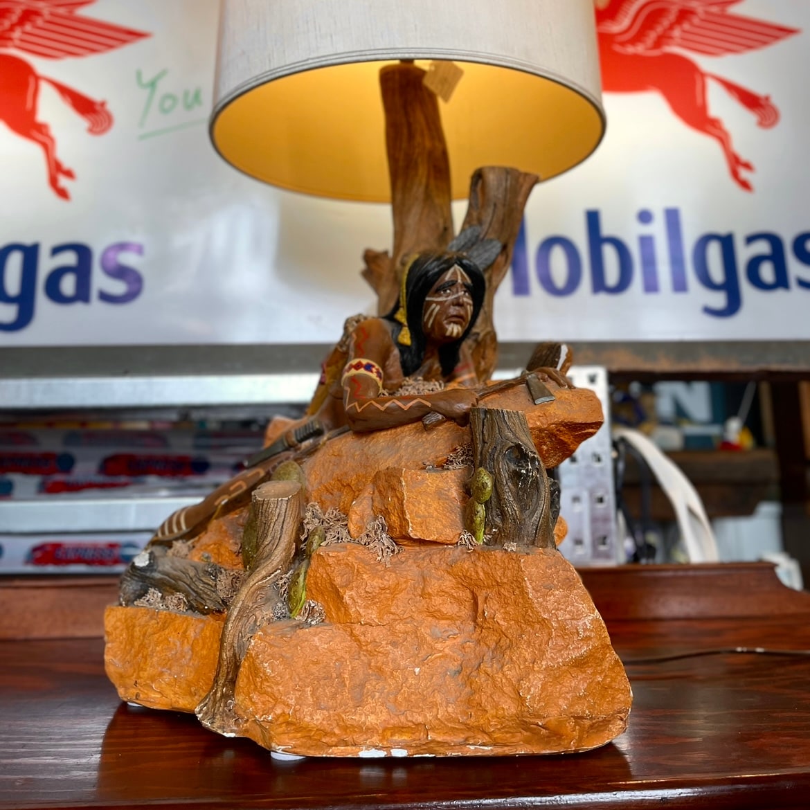 米90s ヴィンテージランプ made in USA レトロ※ベースのみ BIG Size! 1970s Vintage Native American Style Table Lamp by APSIT