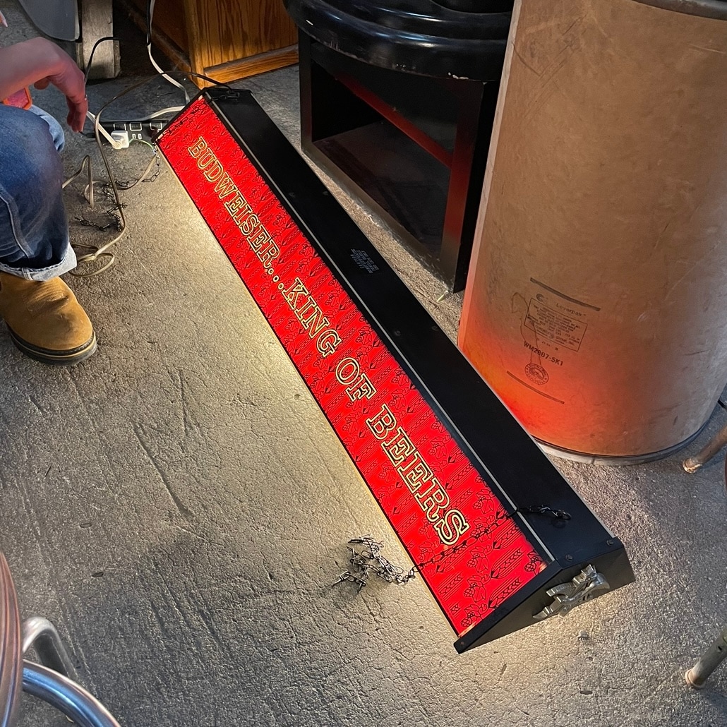 Budweiser Pool Bar Lamp “KING OF BEERS”