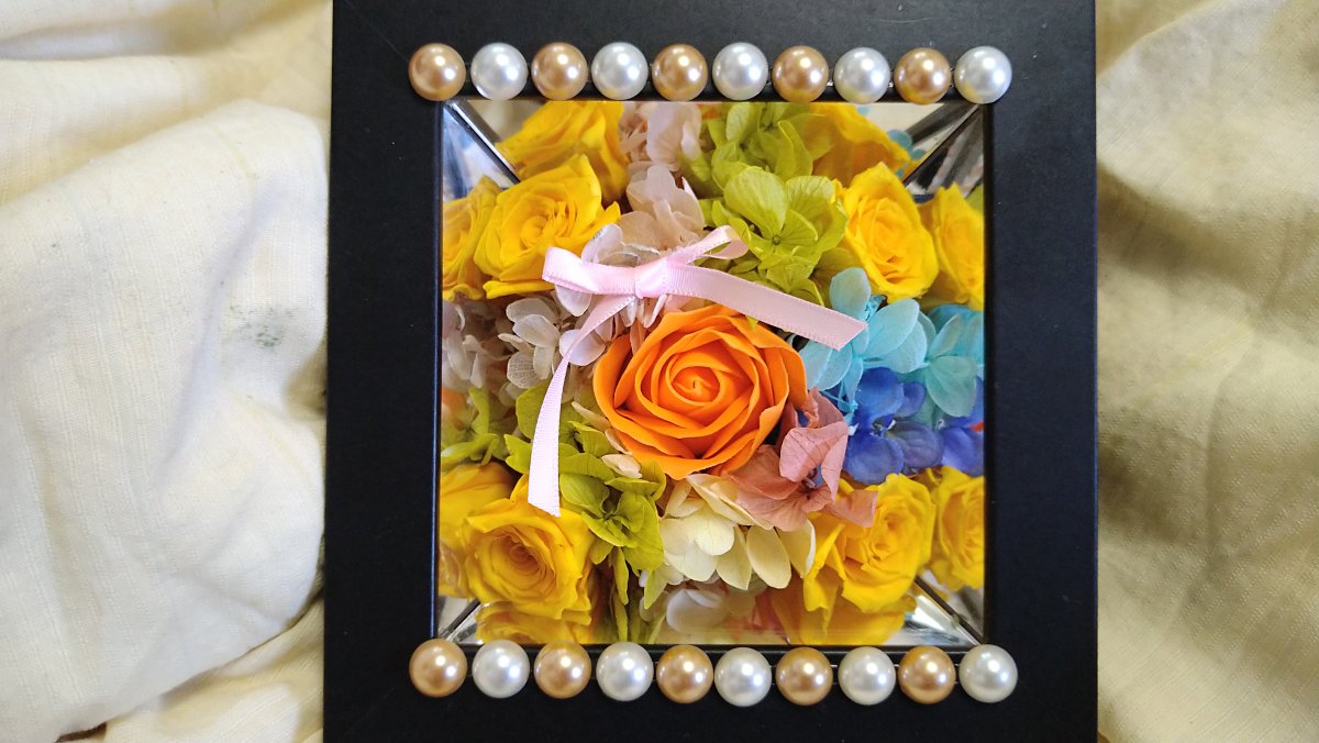 手作りフラワーリース、フラワーアレンジメント　4000円(税別）