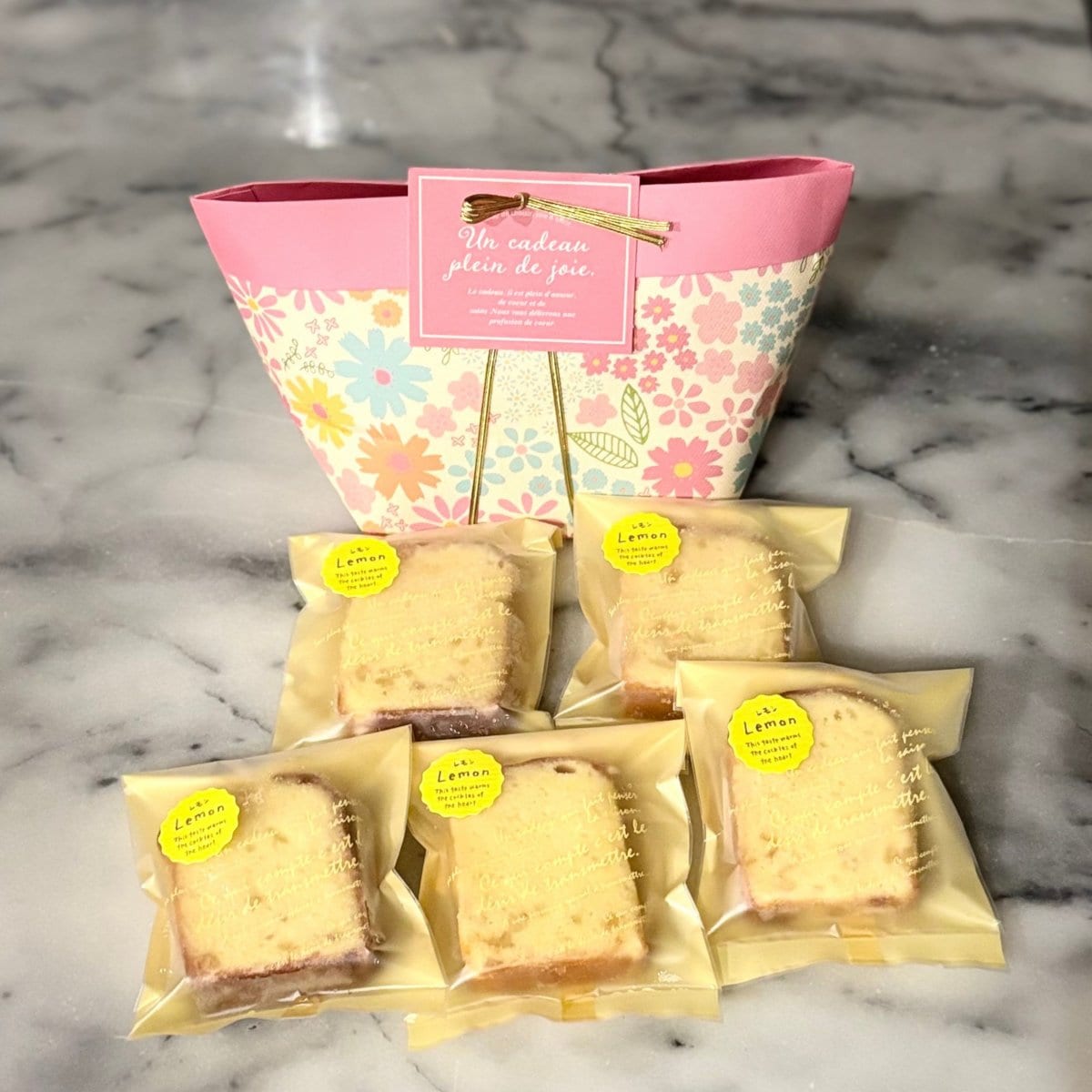焼菓子とスワロフスキーのお店 Cherry Blossam（チェリー ブロッサム）