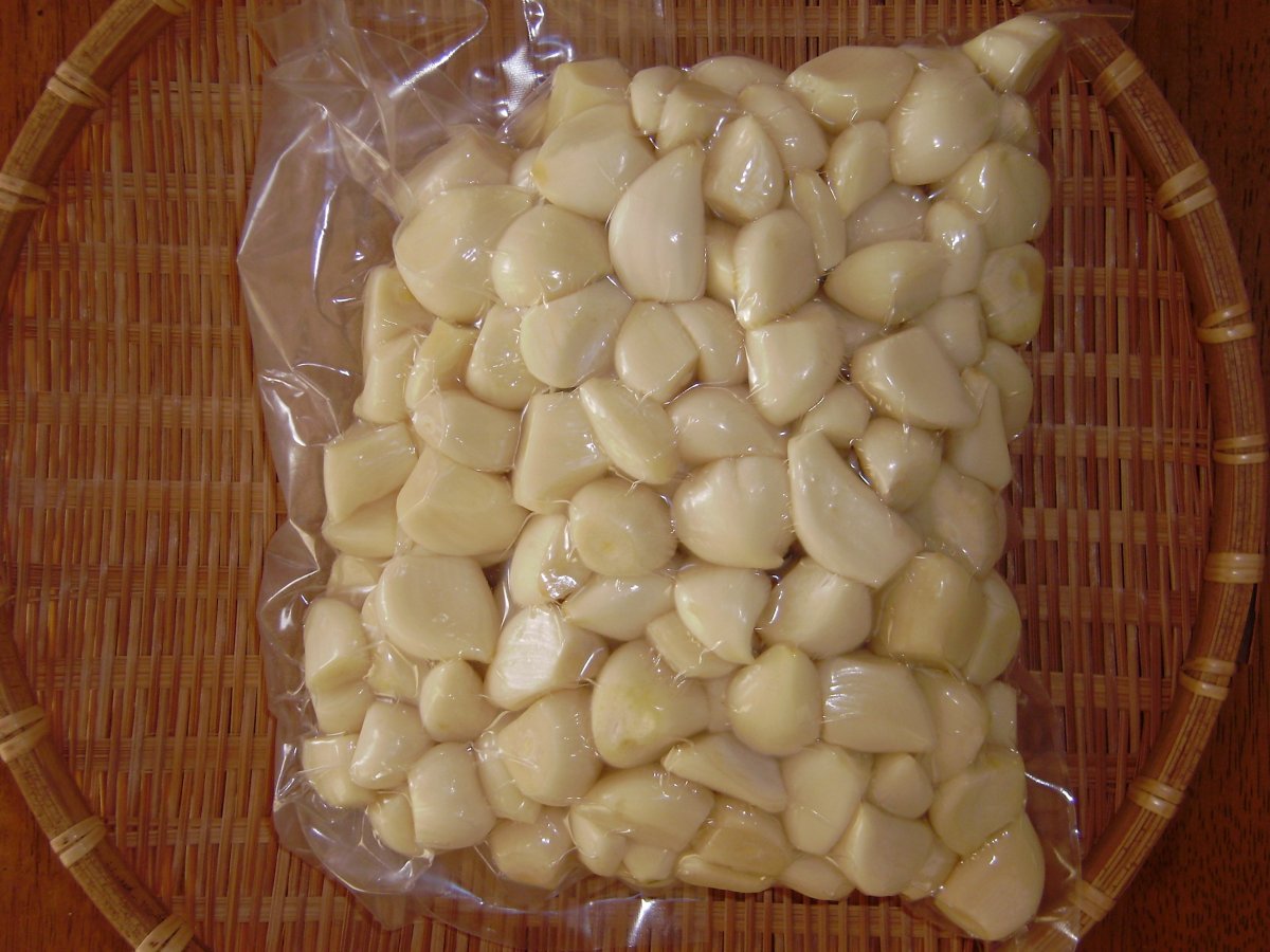 青森産むきにんにく規格外　１kg