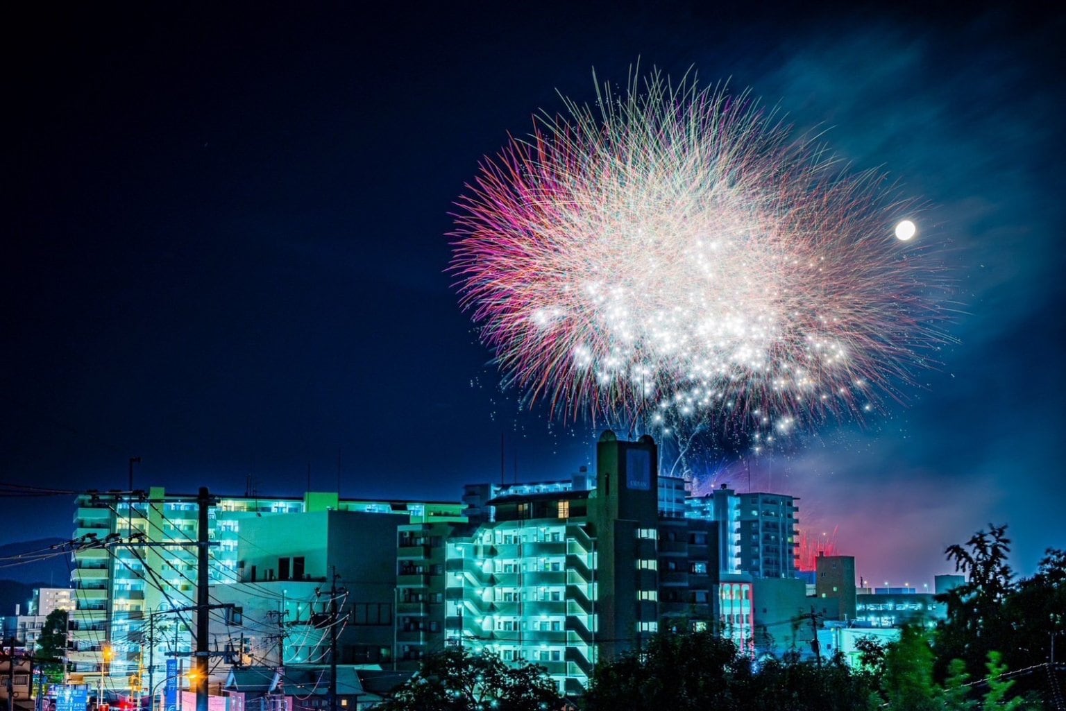 "数量限定" 飯塚花火大会 屋上特別席