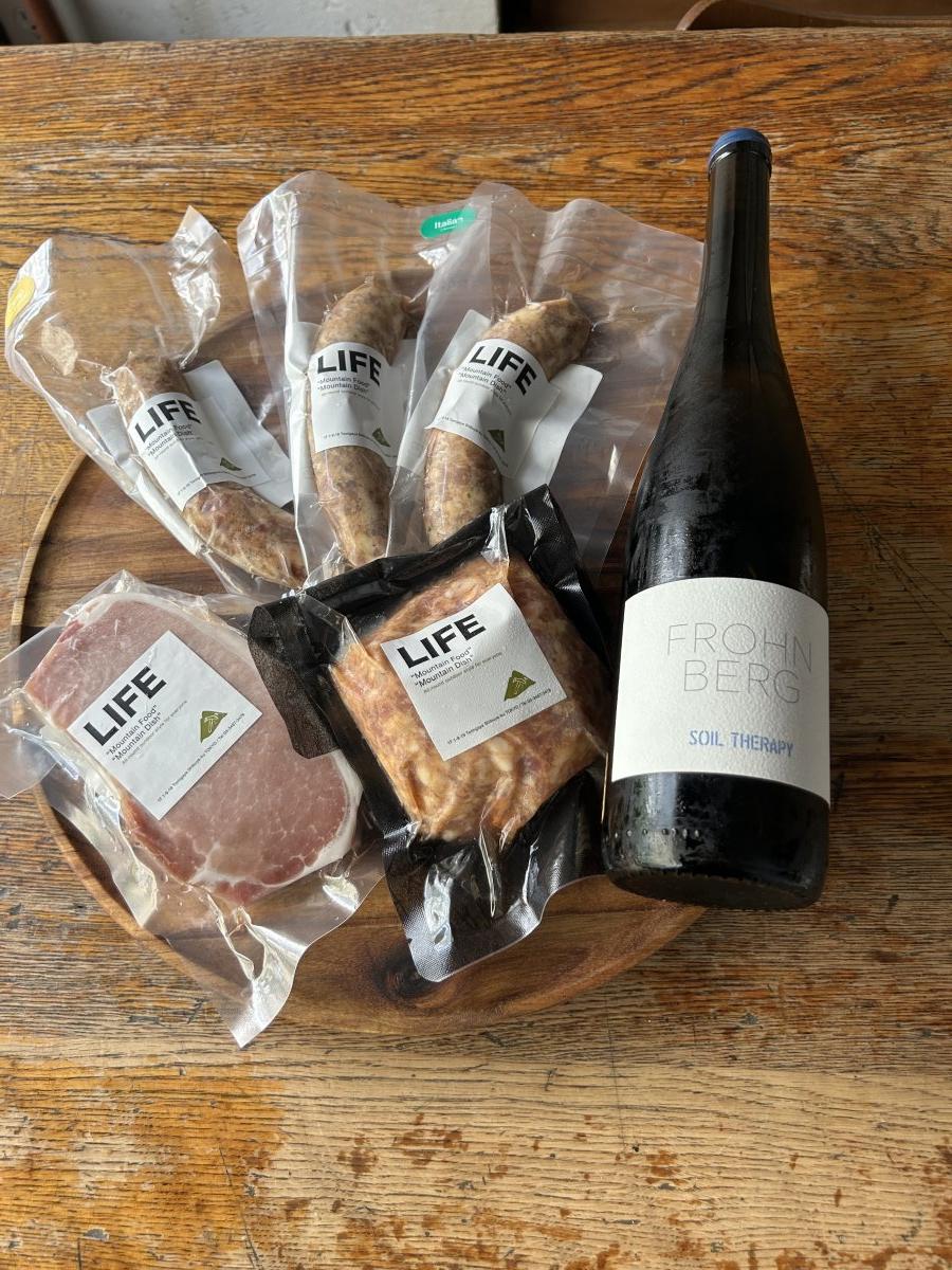 2025/CAMPERS MEAL KIT BBQ用のお肉と自然派ワインのセットC（白）