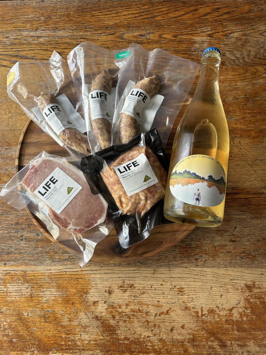 2025/CAMPERS MEAL KIT BBQ用のお肉と自然派ワインのセットA（微発泡）