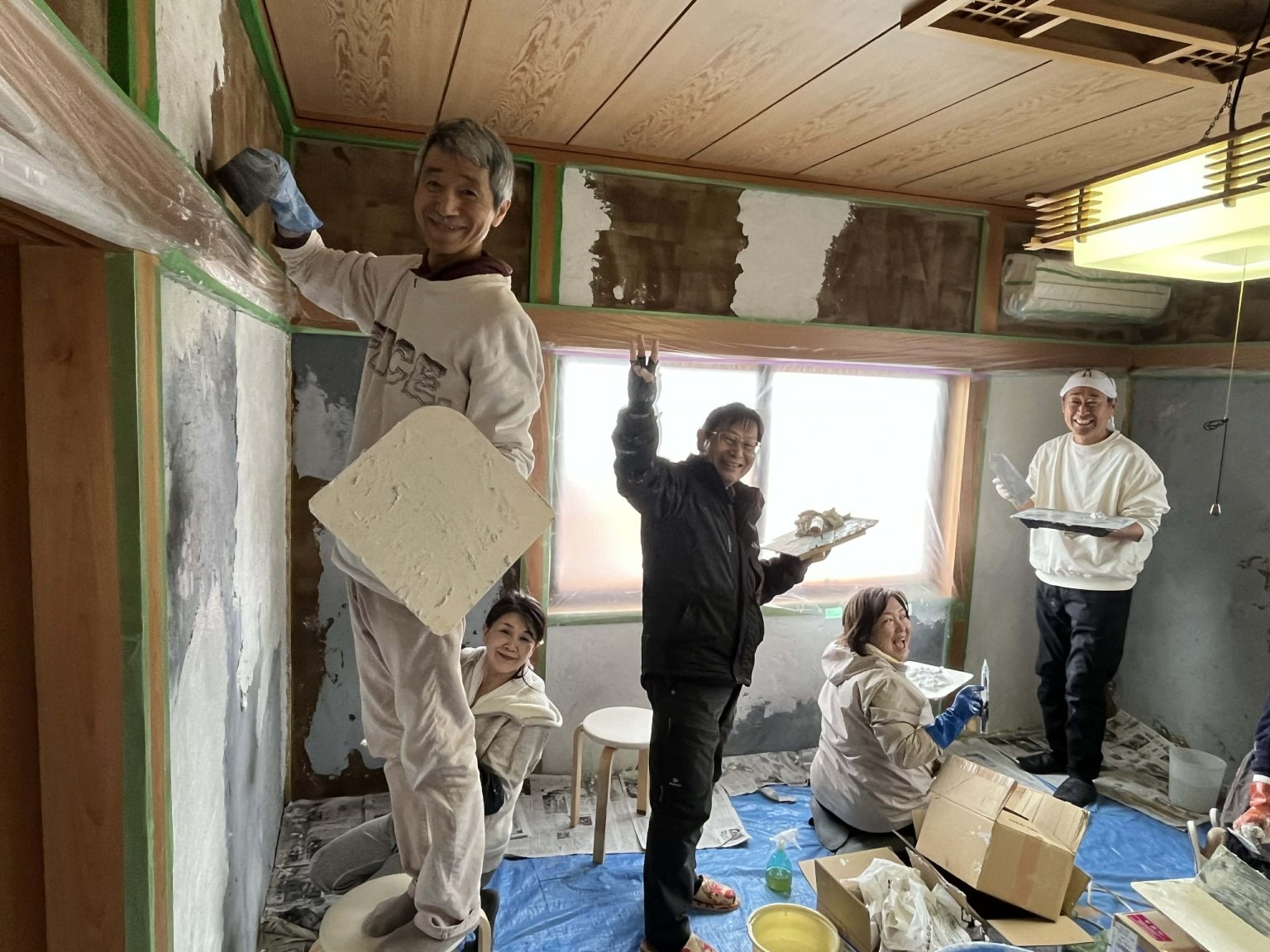 5月１６日漆喰壁塗り体験会（環境活動家松本英揮氏）