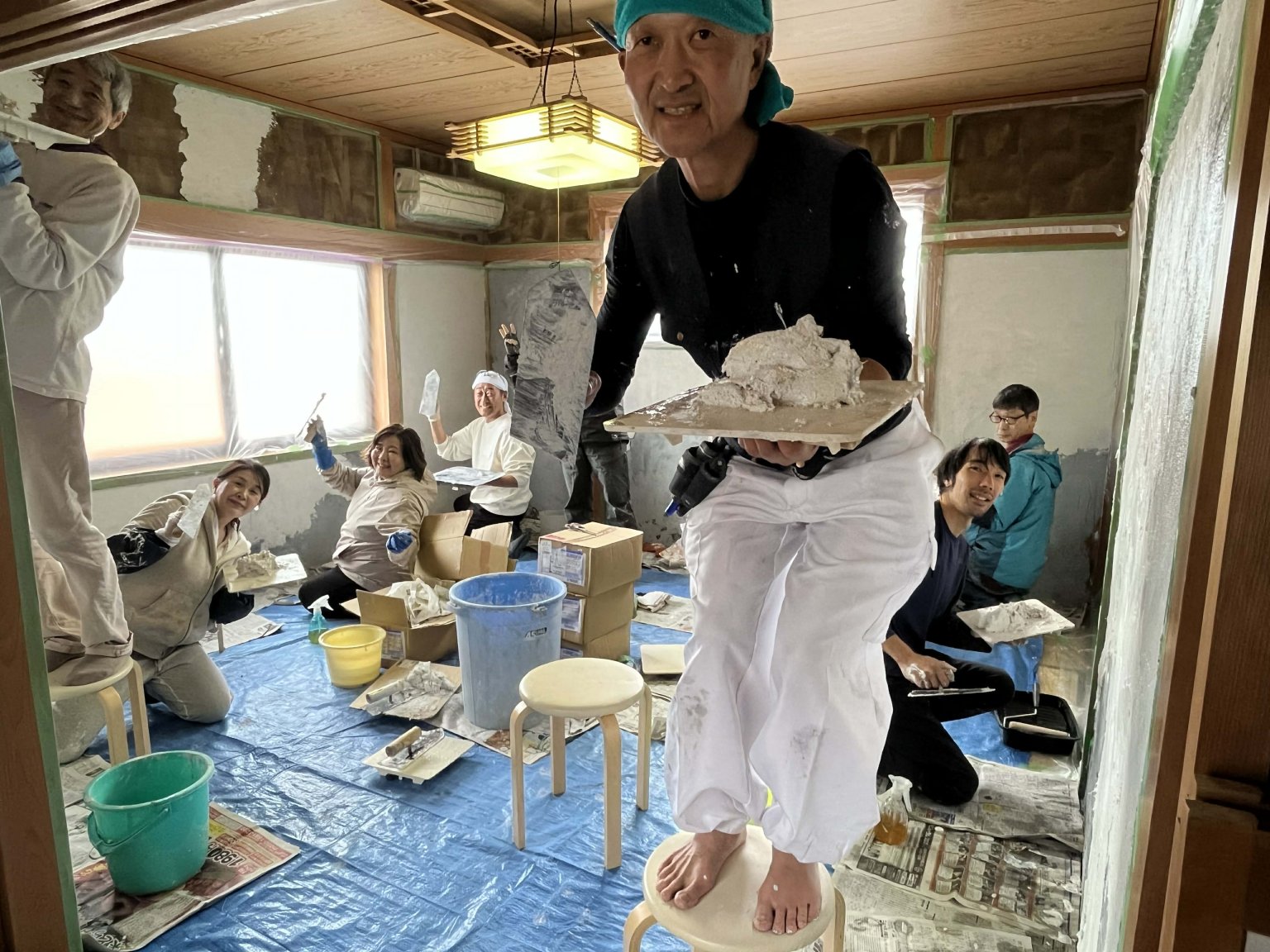 5月１６日漆喰壁塗り体験会（環境活動家松本英揮氏）