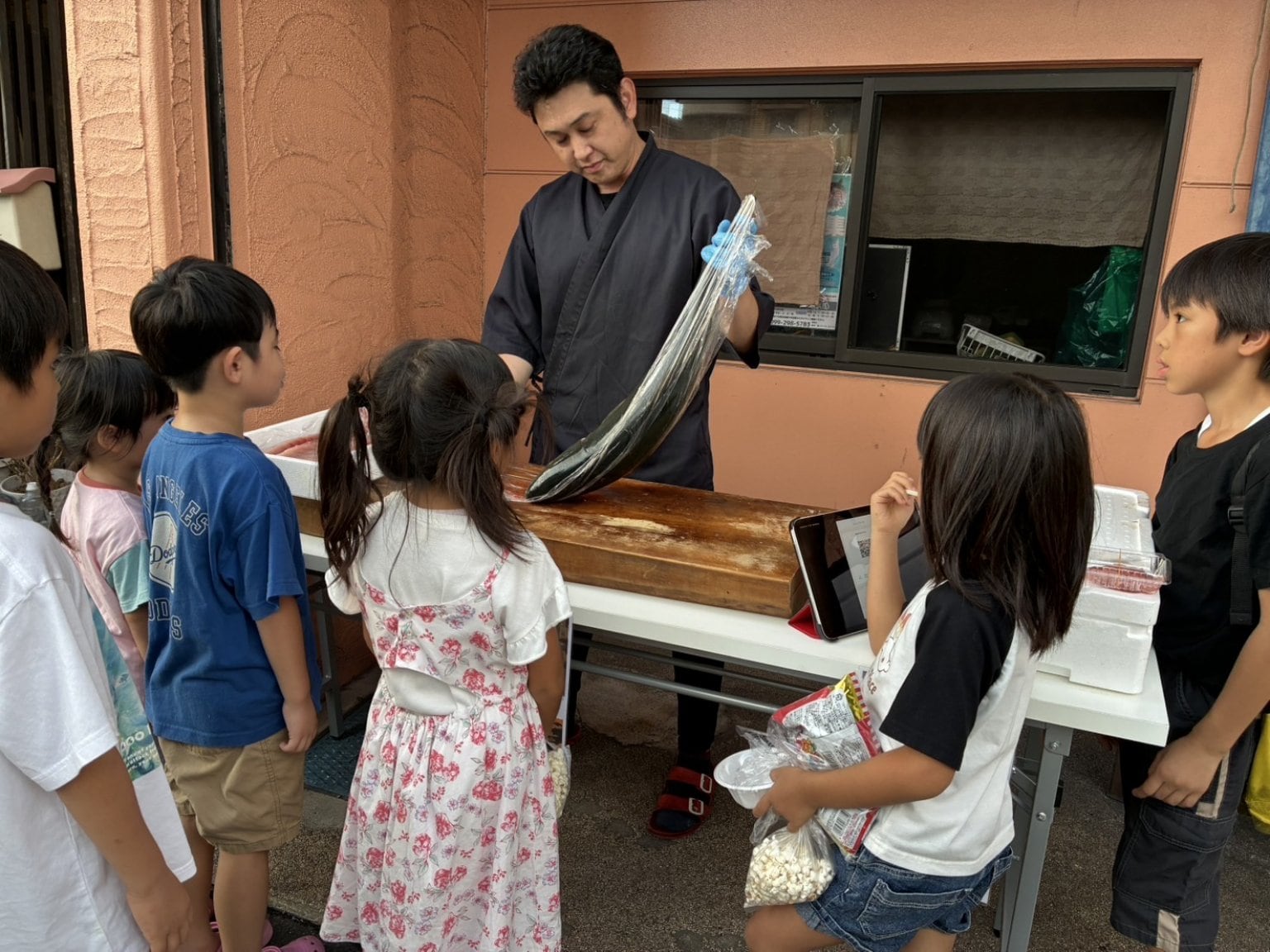 スタートキャンペーン！鹿児島産の魚（カンパチ・鯛・ブリなど）のカッティング・デモストレーション（解体ショー）　令和8年3月までに延期！