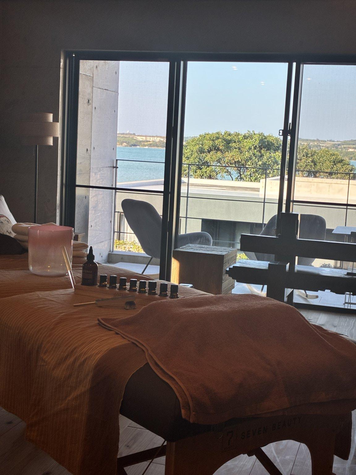 アロマセラピータッチマッサージ50分【島民割引】