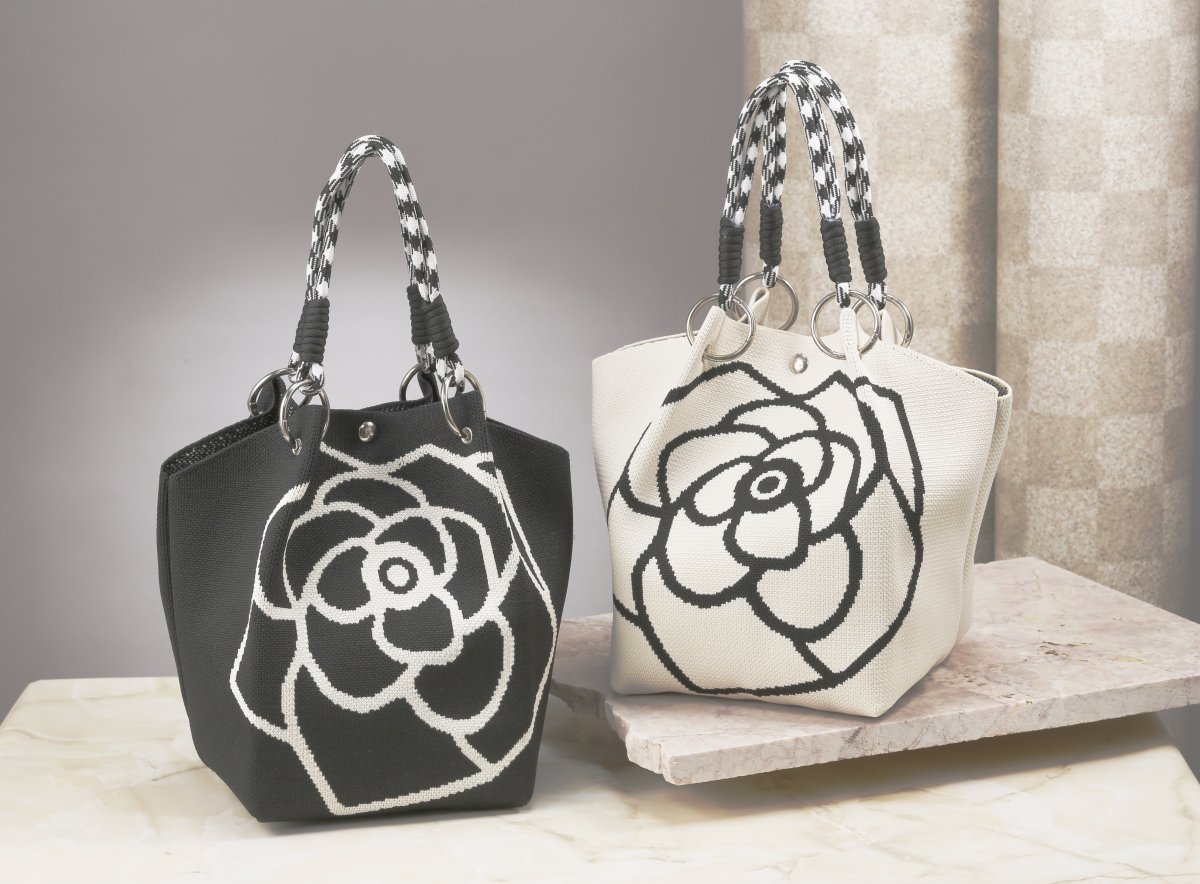 フローラル　花柄トートバッグ