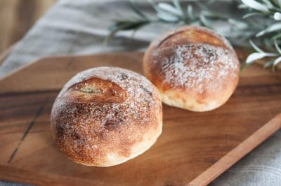 畑のみるくパン​​