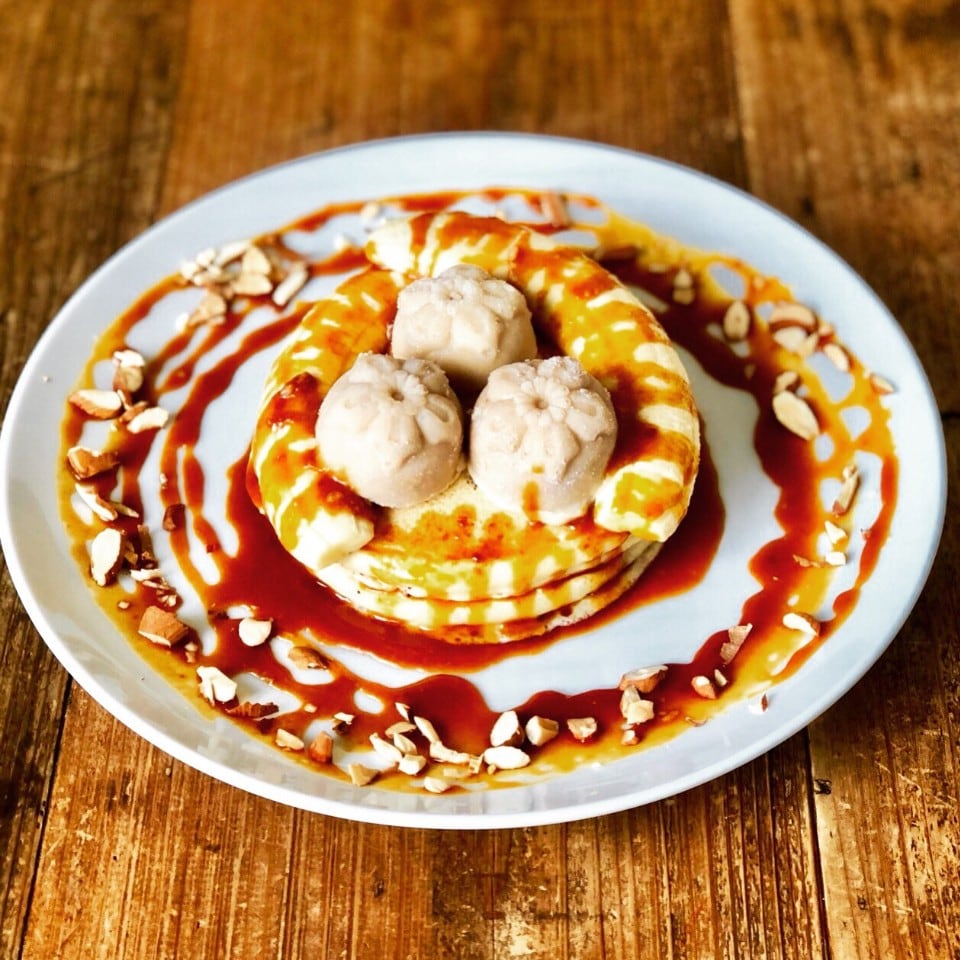 塩キャラメルと豆腐甘酒のバナナアイスのパンケーキ