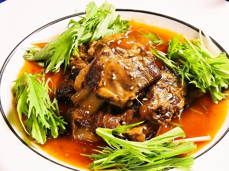 豚なんこつピリ辛煮込み