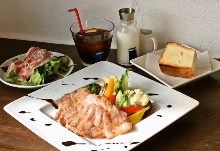 やんばるあぐー豚の窯焼き