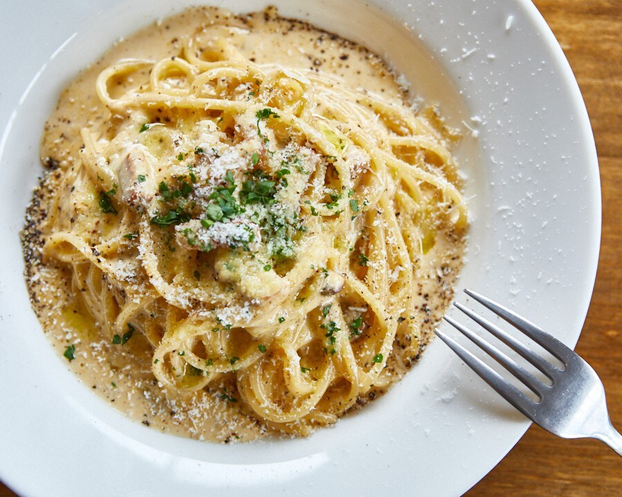 自家製パンチェッタを使ったカルボナーラスパゲッティ
