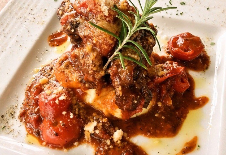 やわらか牛ホホ肉のトマト煮込み