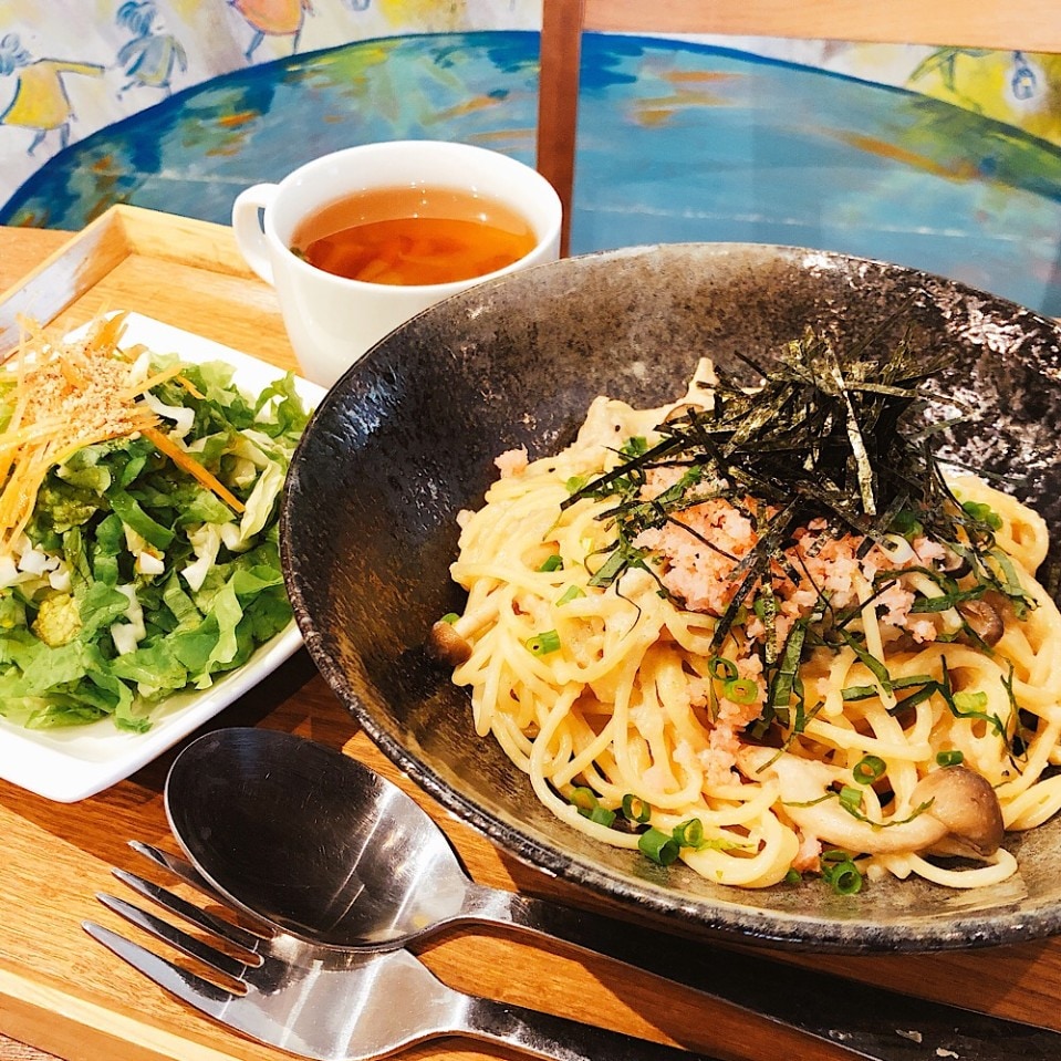 やみつきベジたらこパスタ（サラダ・スープ付）