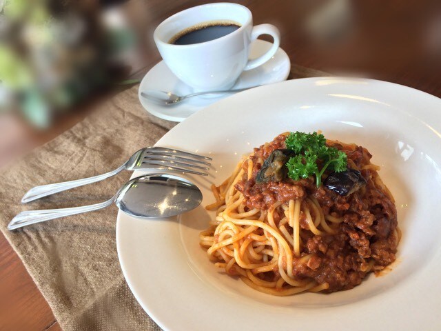 ミートソーススパゲティ(サラダ・ドリンク・ケーキset)