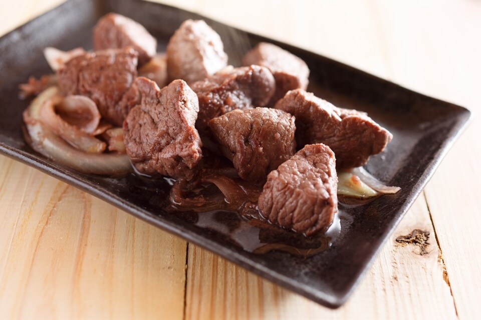 鯨カットステーキ